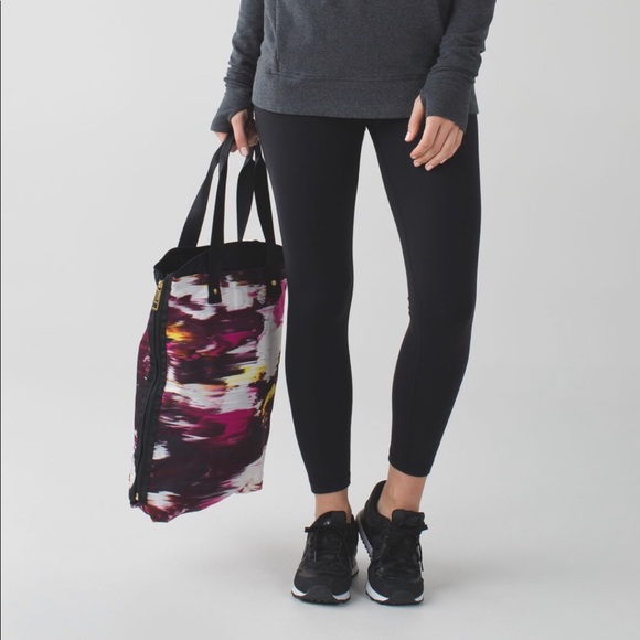 lululemon athletica Handbags - Lululemon bring it OM tote